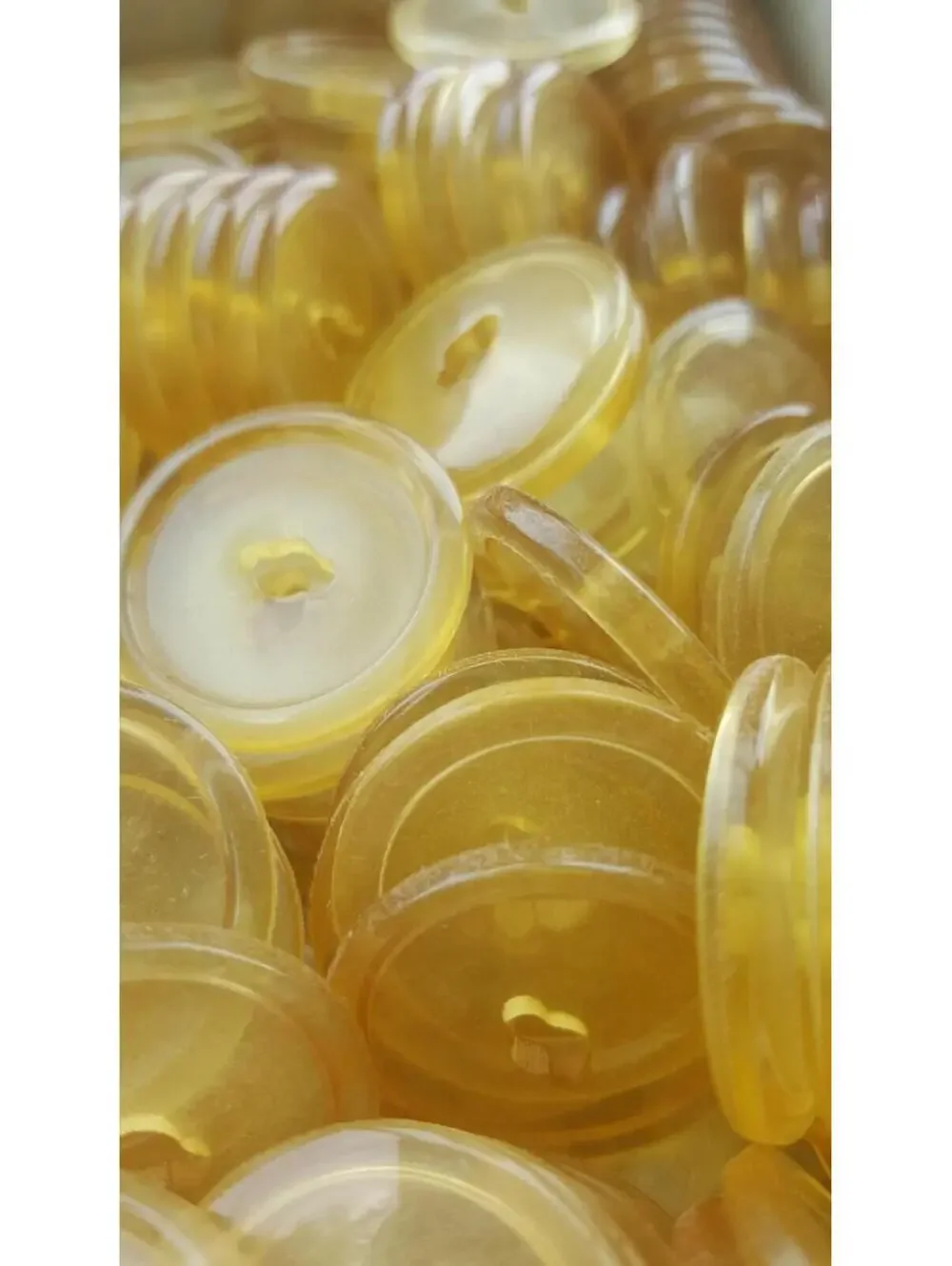 Clean Yellow Buttons, 1 Hole Sewing/Crafts Buttons 25mm - 24 Pieces (071)